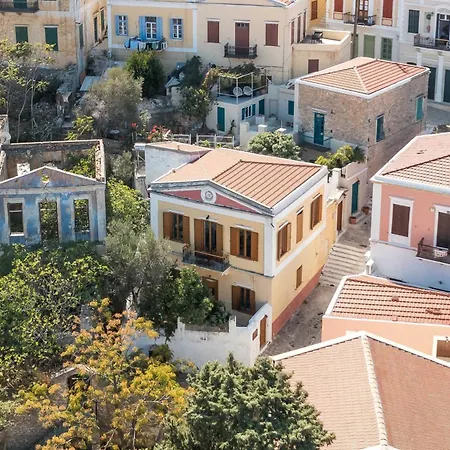 בית נופש Galini & Serena Apartments