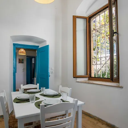 Galini & Serena Apartments בית נופש *