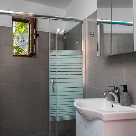 Galini & Serena Apartments סימי