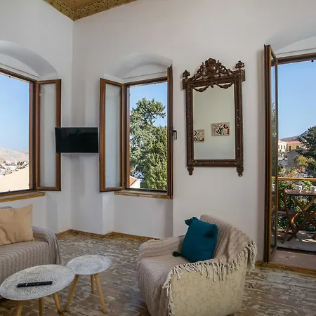 Serena Traditional * Symi