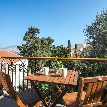 Casa vacanze Galini & Serena Sými